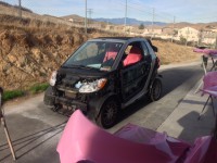 /album/autobody-shop-/pulled-apart-car-mini-jpg/